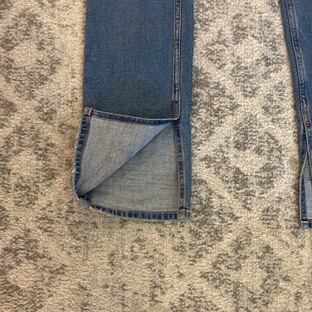 Abercrombie & Fitch - The Skinny High Rise Split Hem Jean - 27L - Picture 6 of 8